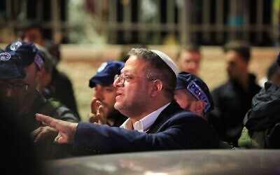 Israeli National Security Minister Itamar Ben-Gvir (C) at the scene of the crime after 7 people were killed in an armed attack in Jewish settlement at East Jerusalem. About 7 people were killed in an armed attack carried out by a Palestinian on a Jewish synagogue in Neve Yaakov settlement. (Credit Image: © Saeed Qaq/SOPA Images via ZUMA Press Wire) EDITORIAL USAGE ONLY! Not for Commercial USAGE!