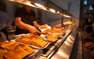 CYXNKA Food Lunchtime dinnertime in the canteen at a secondary comprehensive school, Wales UK