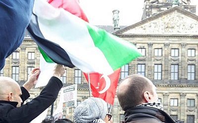 Screenshot from @DianaMeijer1 of the anti-Israel protestors at the Christchurch eulogy