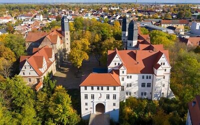 An aerial view of the palace in Köthen, Germany. (Kulturstiftung Sachsen-Anhalt, Henrik Bollmann/Wikimedia Commons)